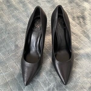 Vince camuto Chic Classic Black Leather Point toe Heels 10‎